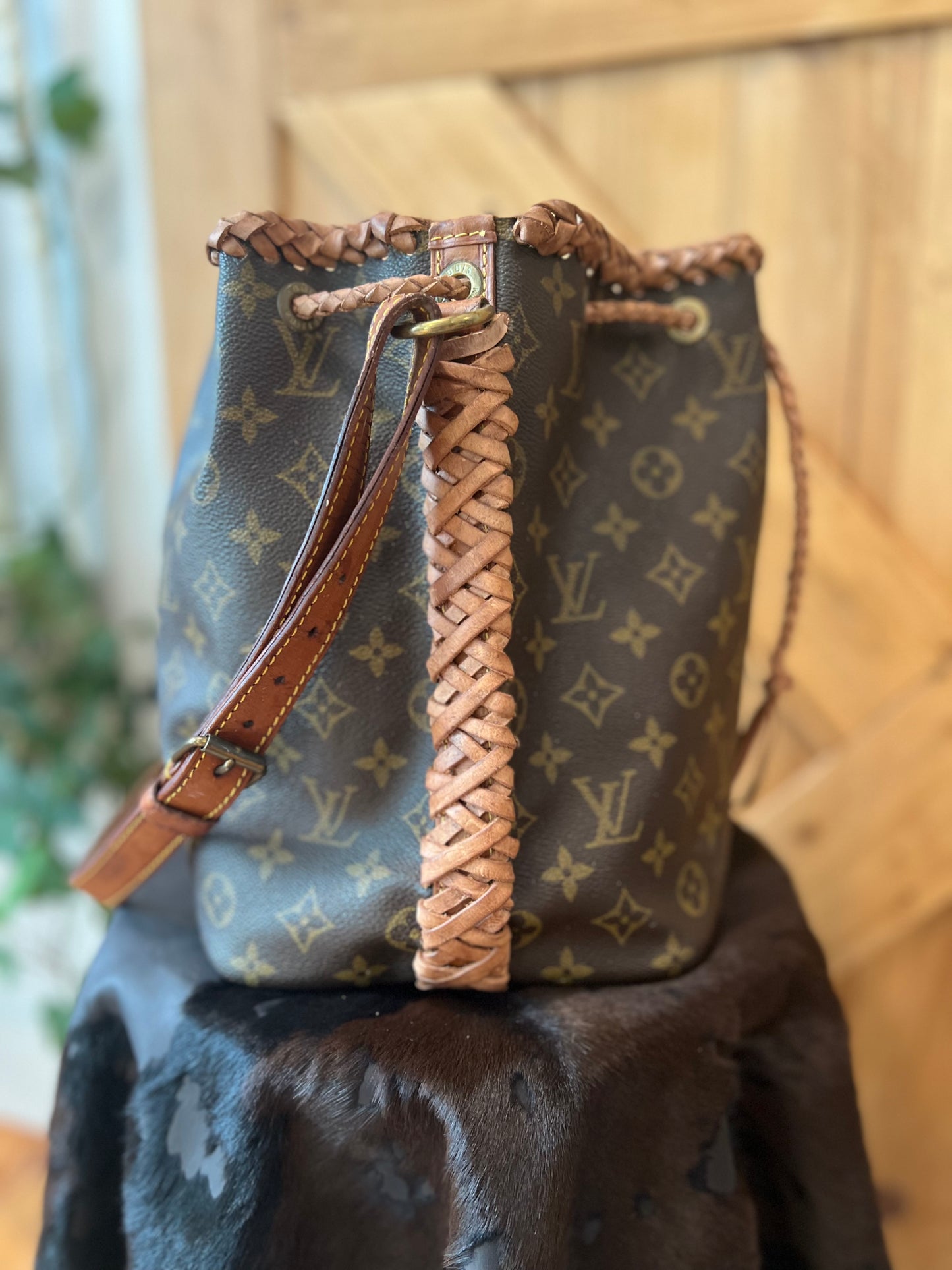 Vintage Noè Bucket Bag MM