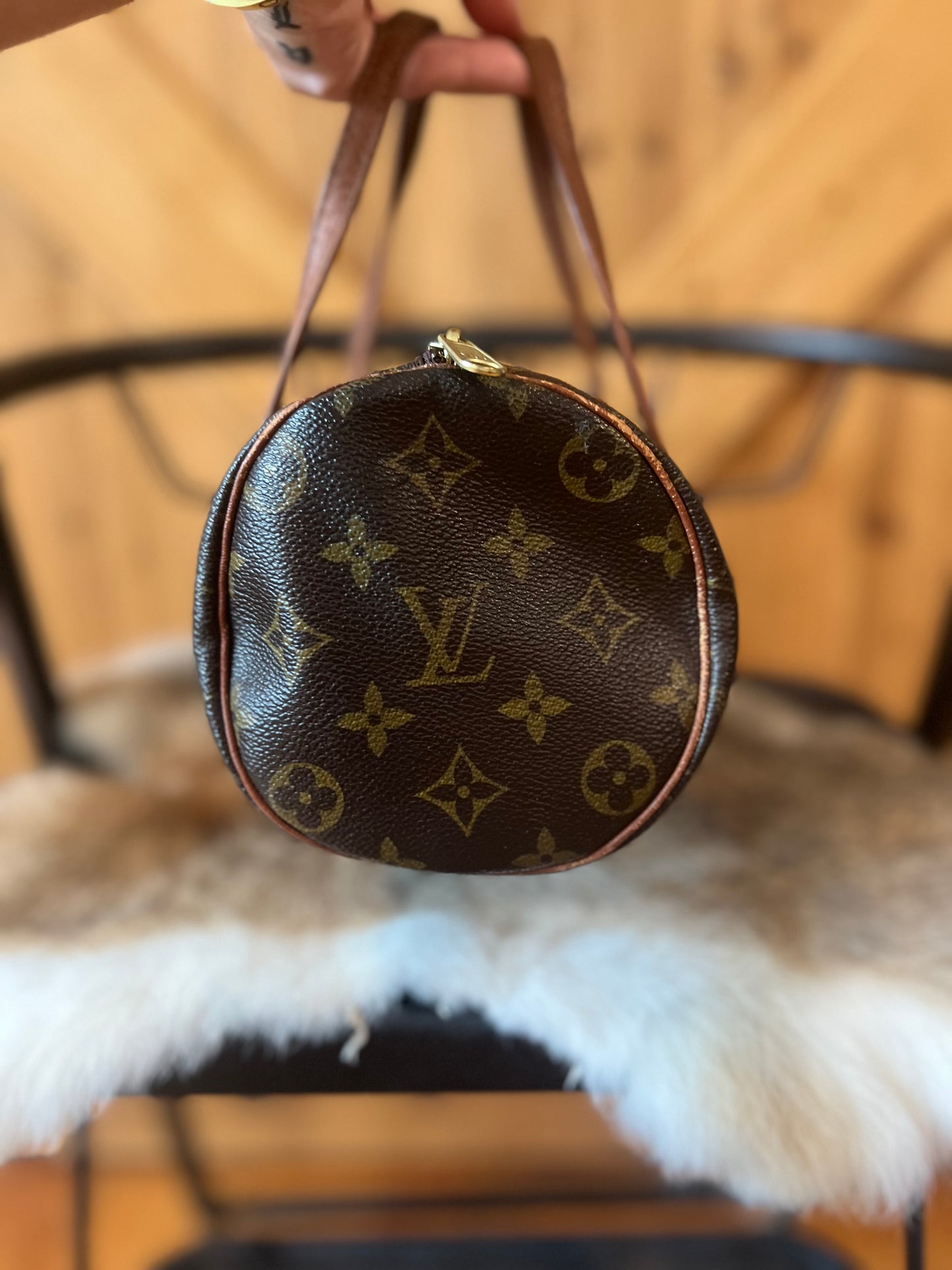 Vintage LV Papillion 26