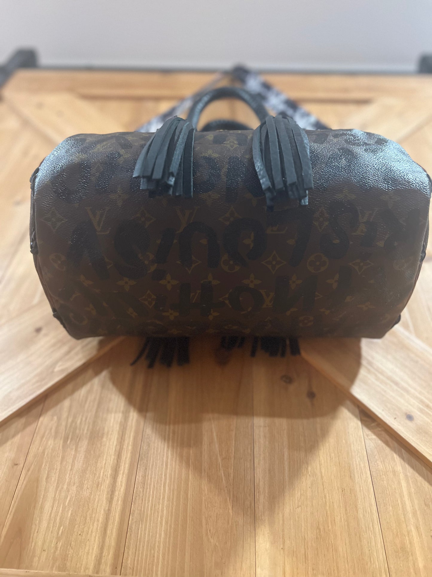 Speedy 35 Custom Graffiti