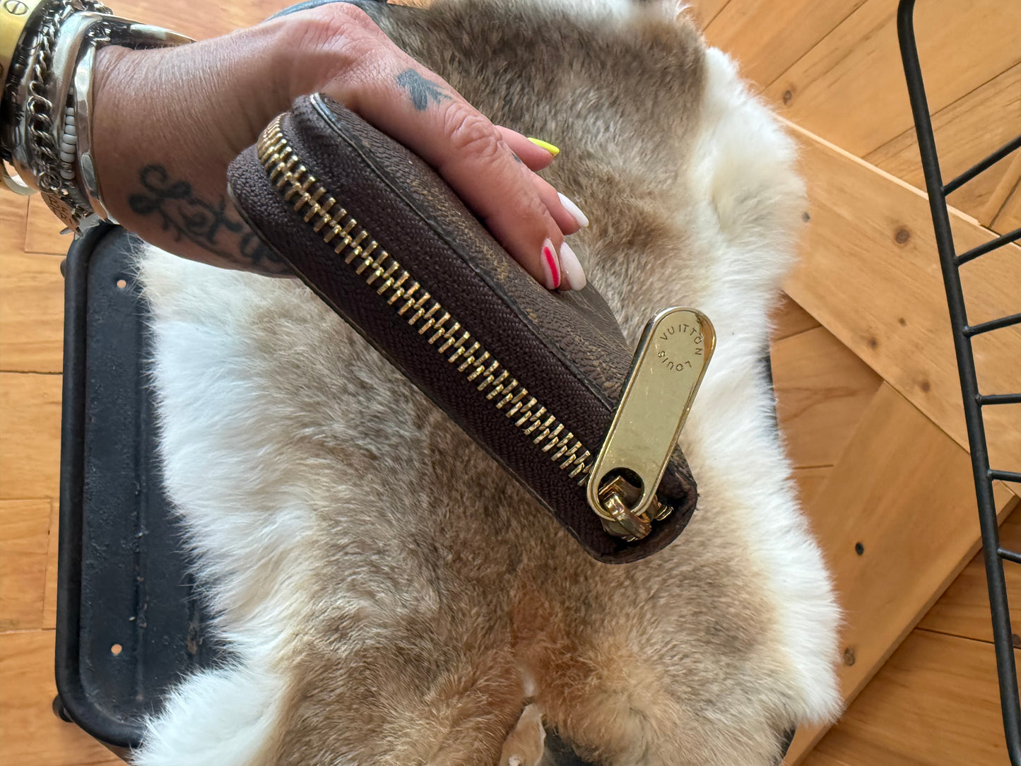 Louis Vuitton Monogram Zippy Wallet