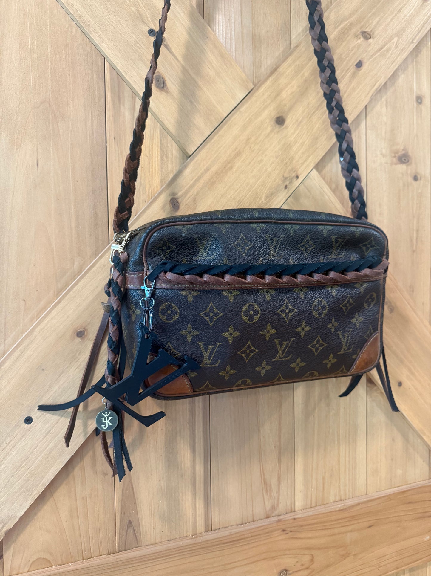 Custom Compiegne 28- Brandi