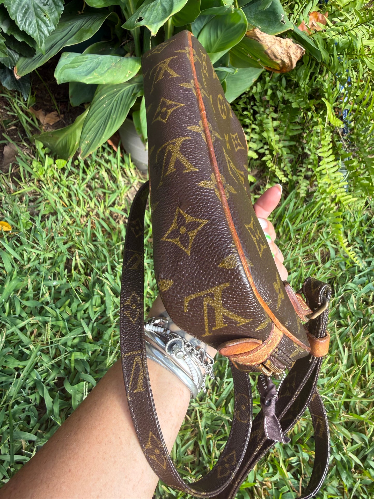 Vintage Louis Vuitton Marly Bandouliere
