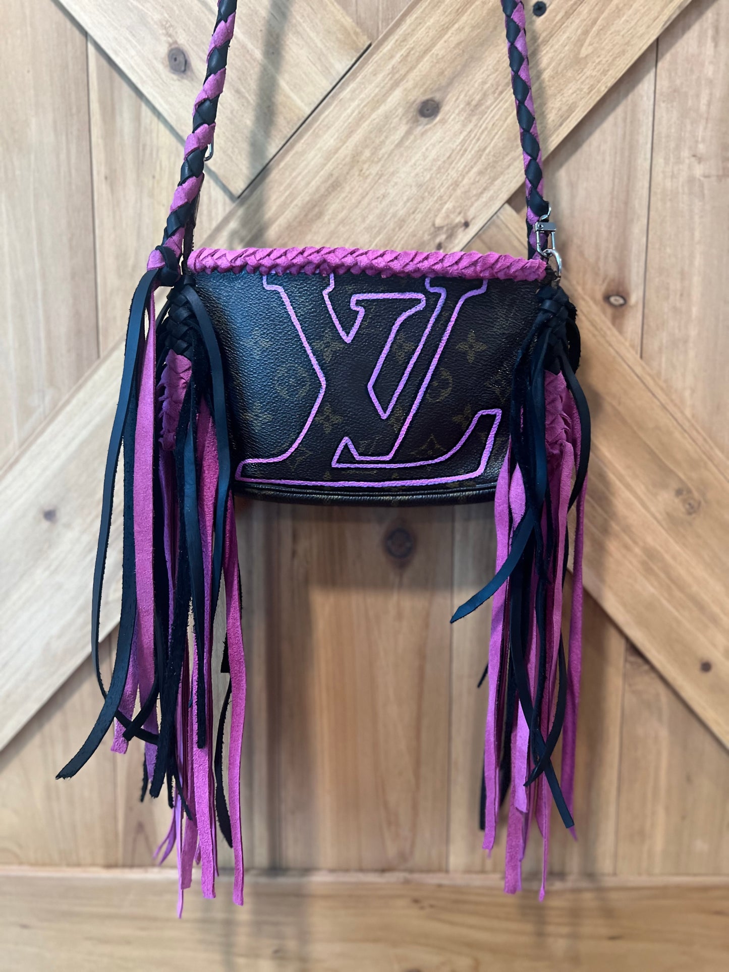 Vintage LV Pochette Black & Pink