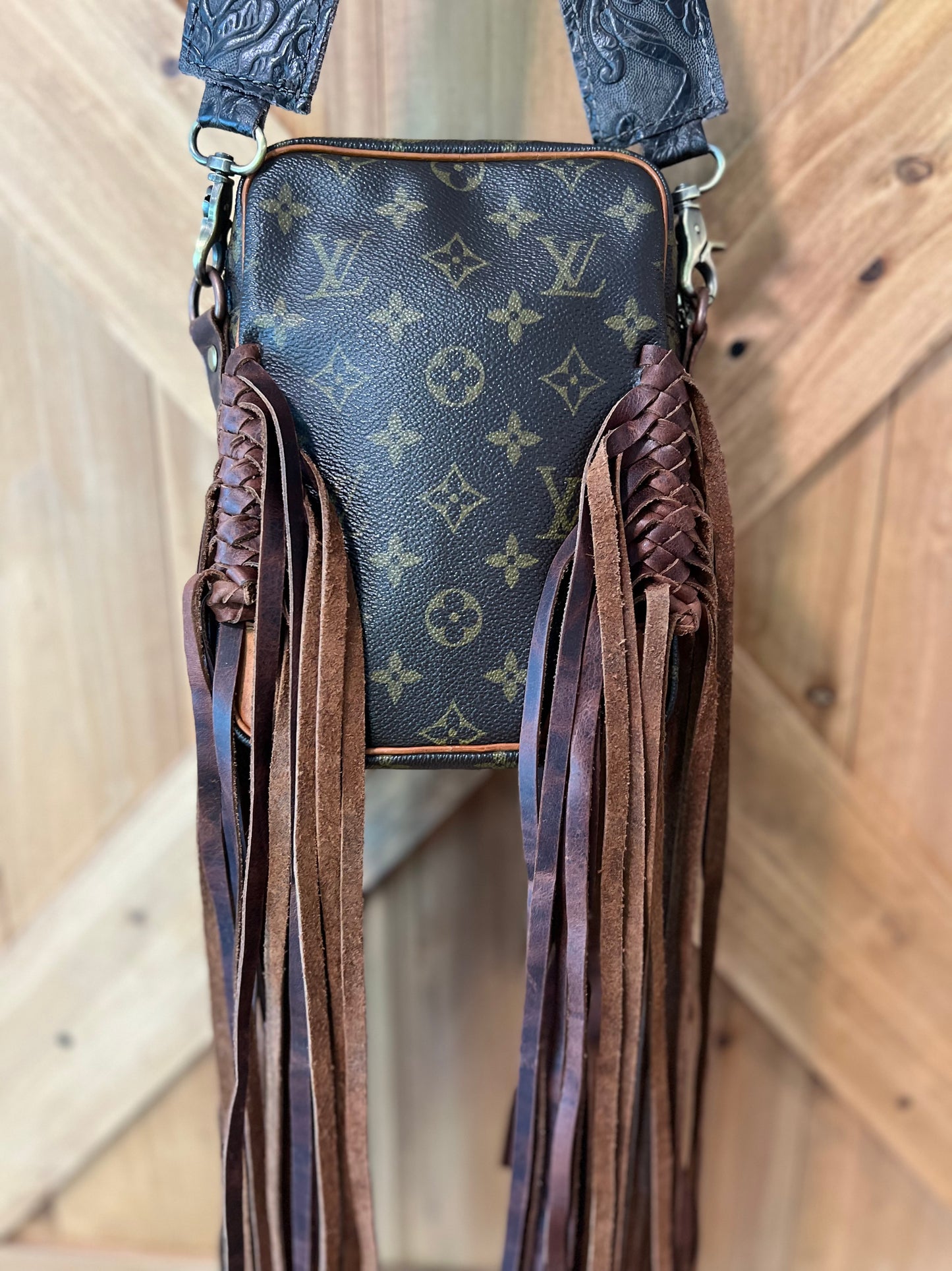 Amazon Crossbody