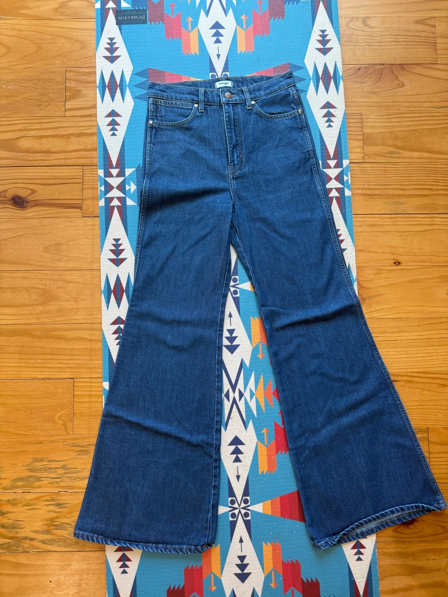 Women’s Wrangler Flares