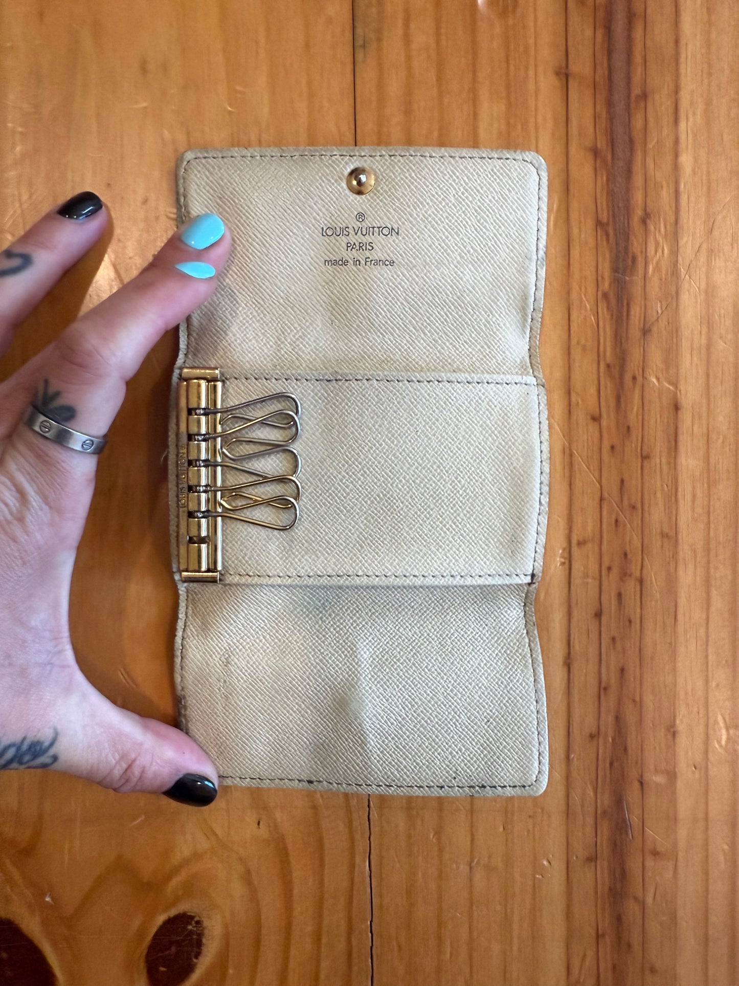 Large Damier Azur 6 key Cles