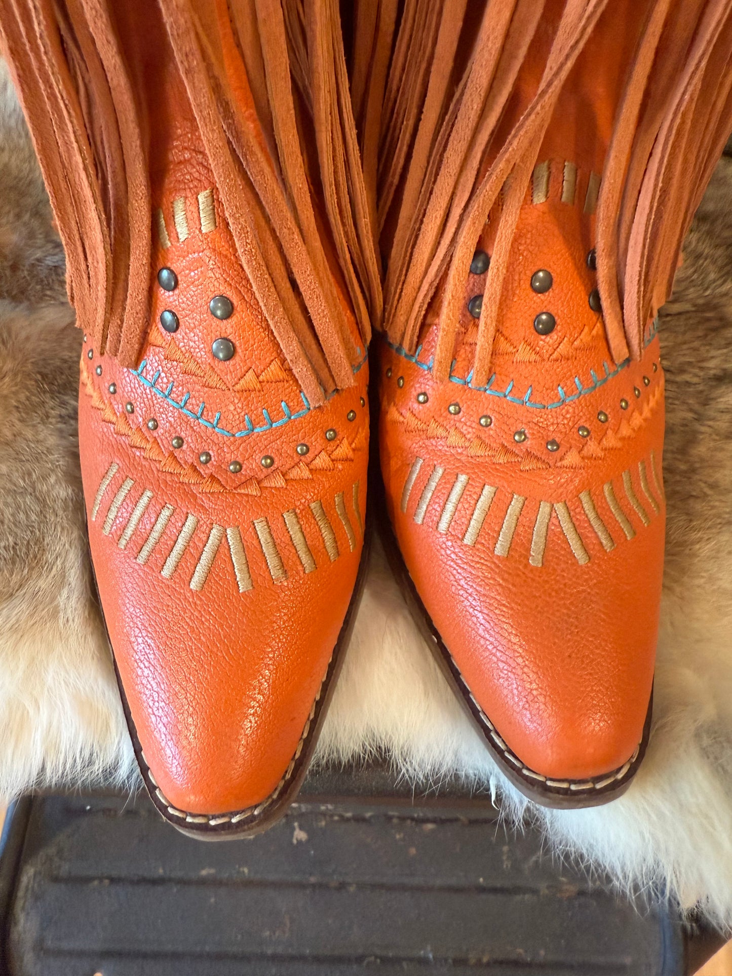 Fringe Dingo Boots