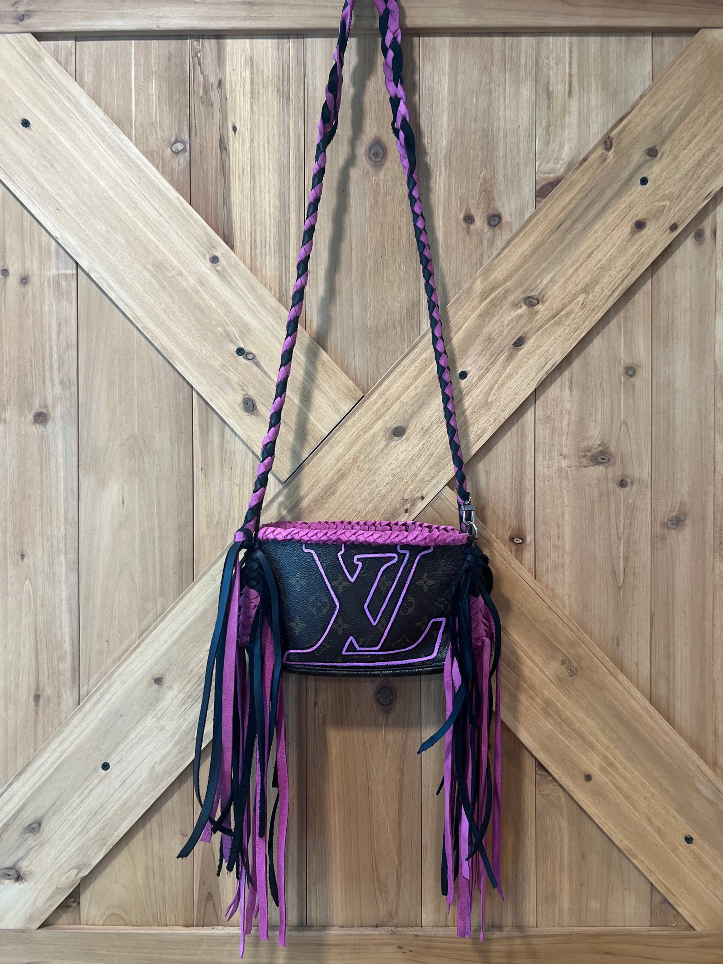 Vintage LV Pochette Black & Pink