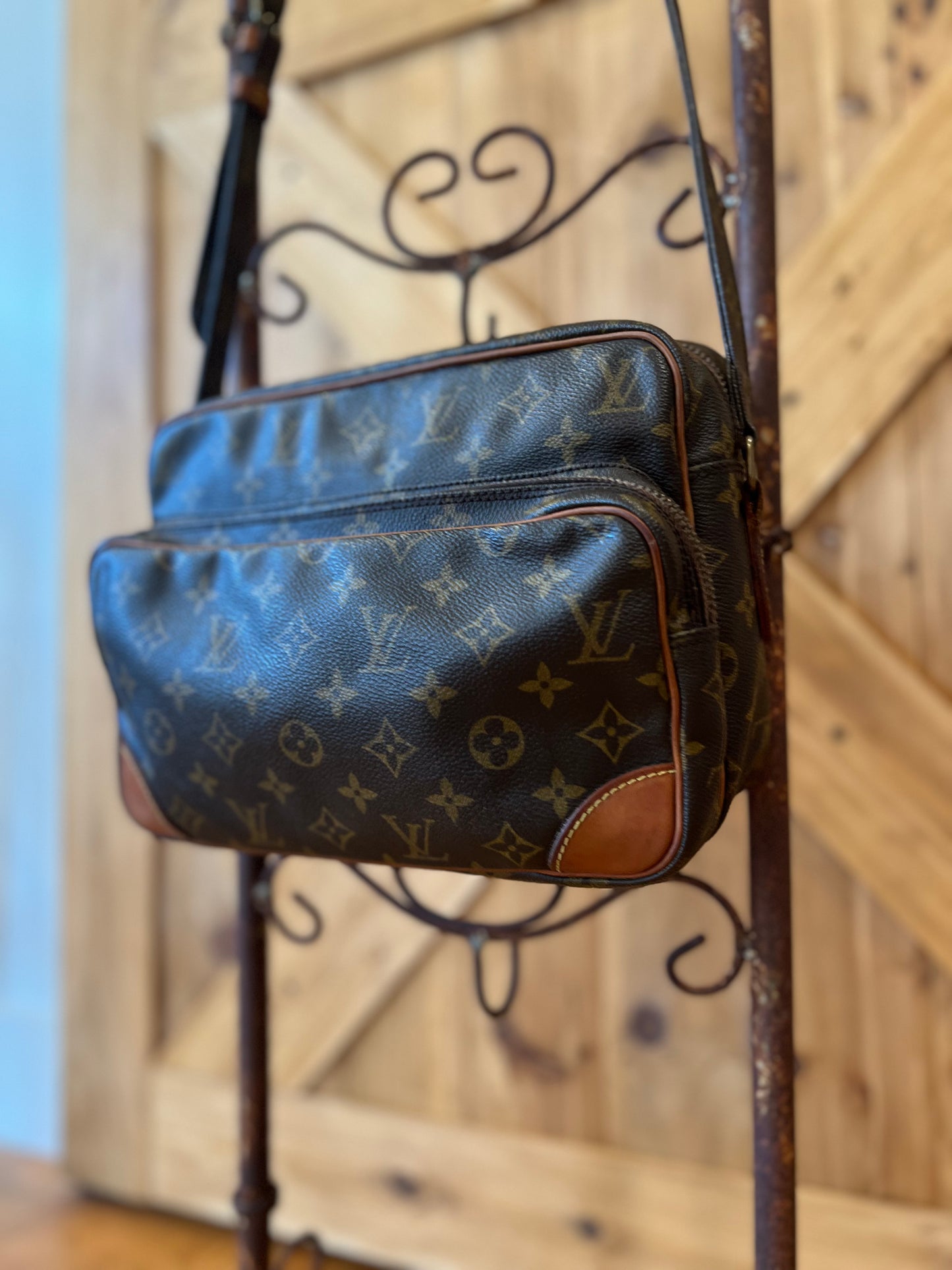 Vintage LV Nile Crossbody