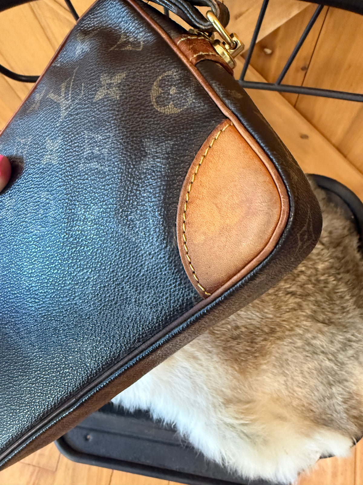 LV Vintage Marly Dragonne Wristlet