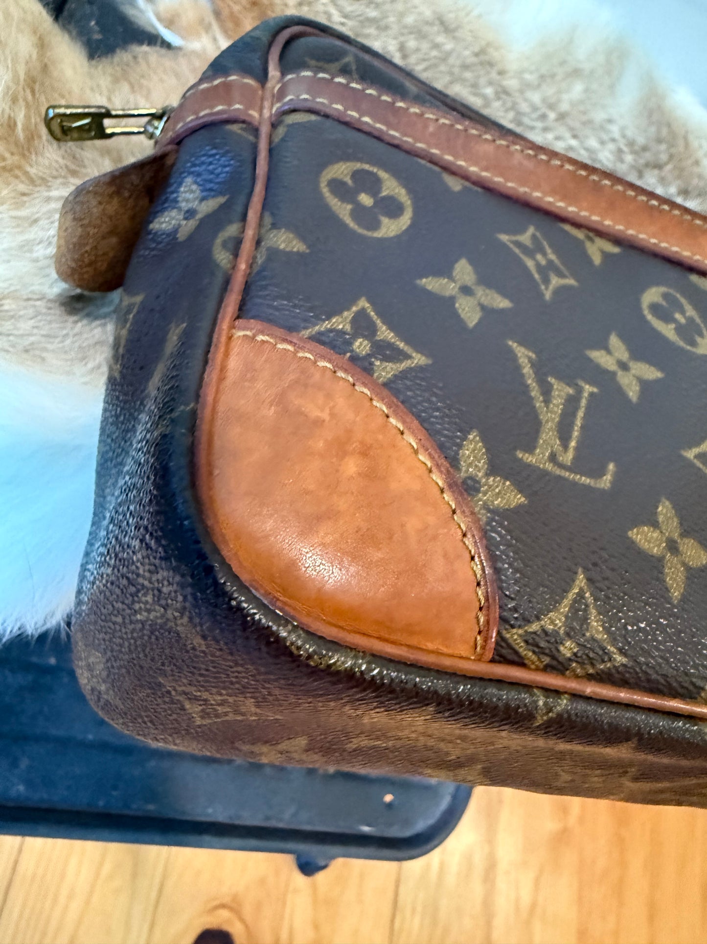 Louis Vuitton Monogram Compiegne 28 Clutch Bag