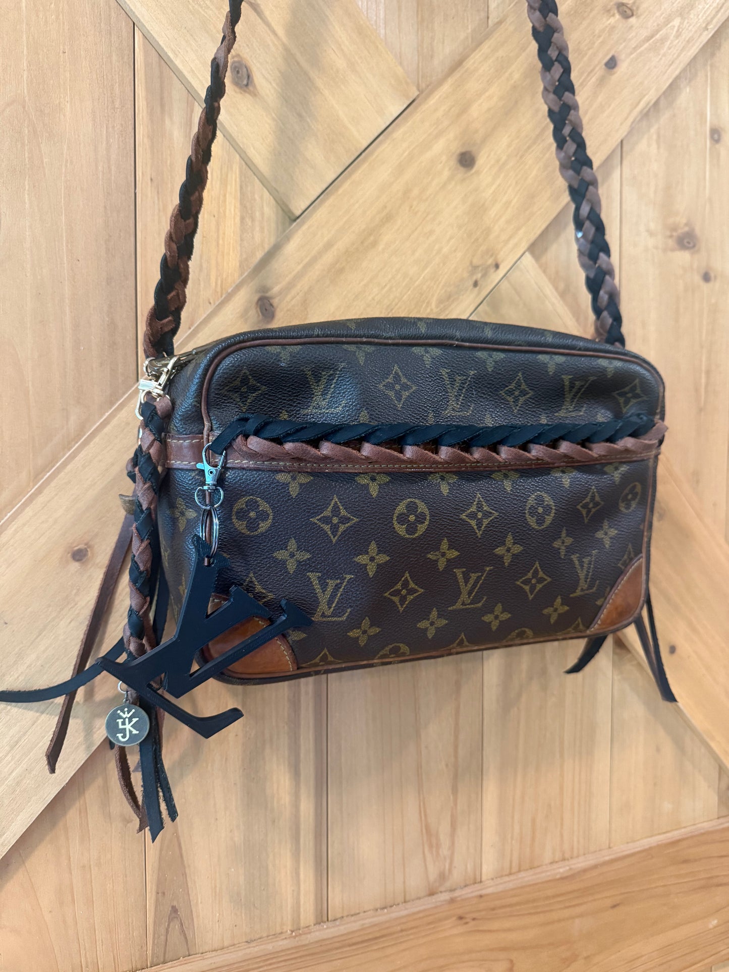 Custom Compiegne 28- Brandi