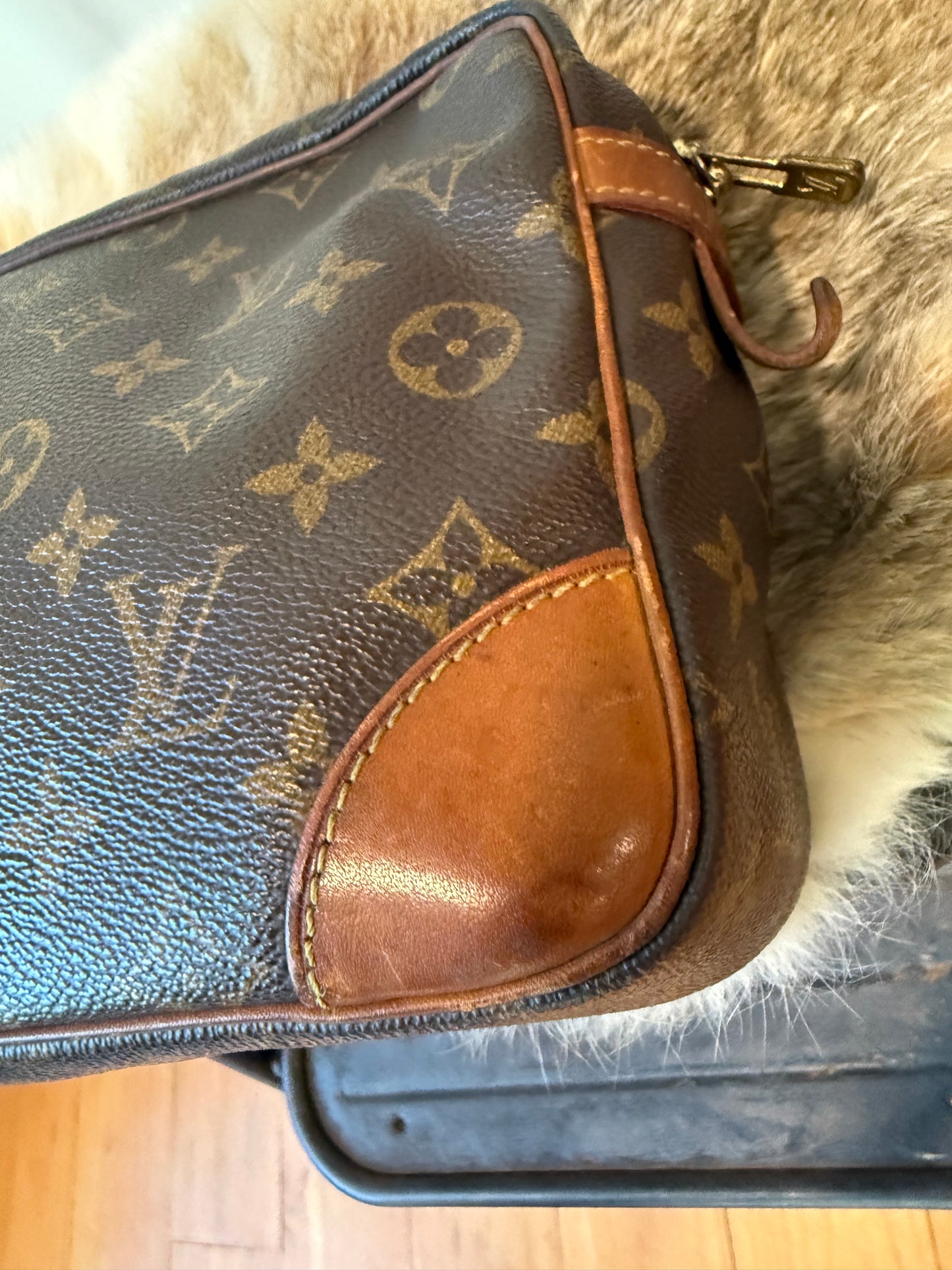 Louis Vuitton Monogram Compiegne 28 Clutch Bag