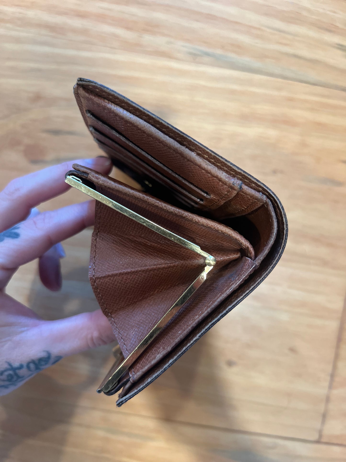 LV Porte Monnaie Billets Viennois Wallet